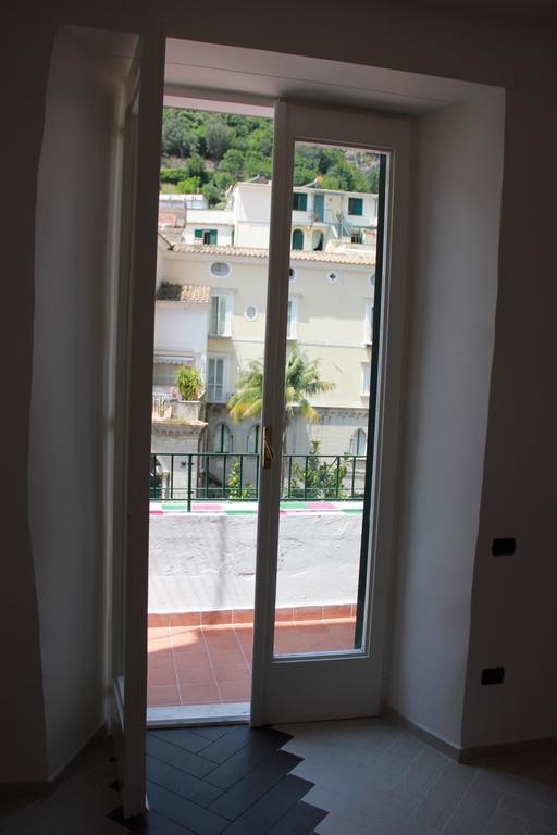 Casa Vacanze Nonna Raffa Amalfi Eksteriør billede